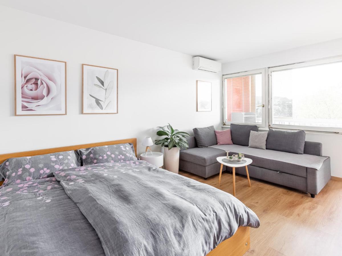 Apartma Vrtnica 5Th Floor Nova Gorica Luaran gambar